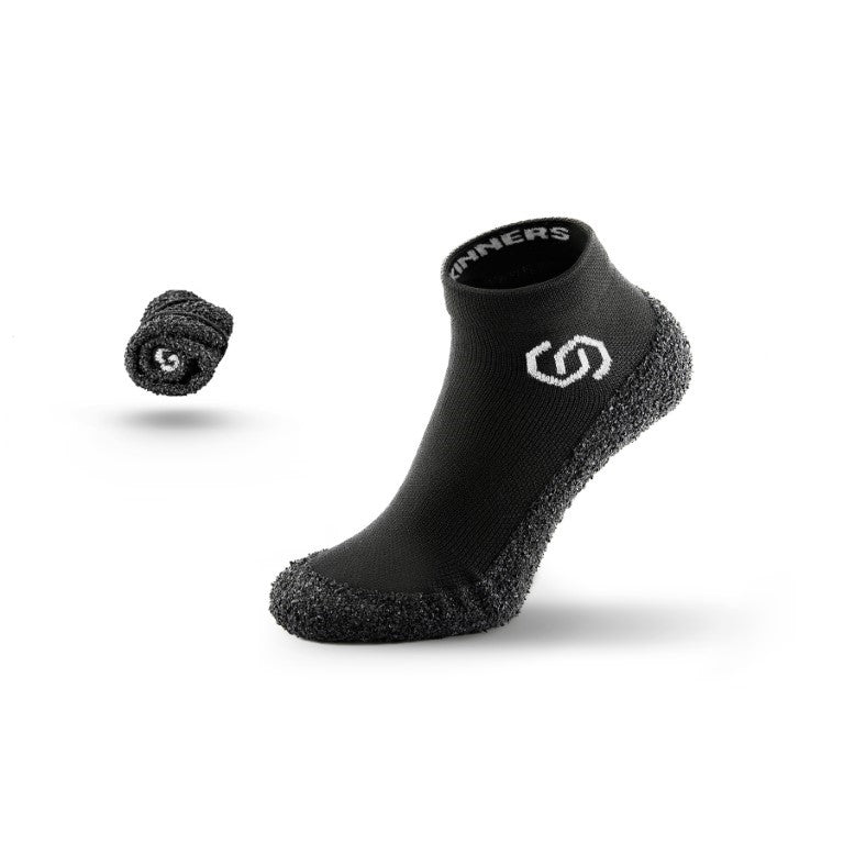 Skinners BLK White Logo  L